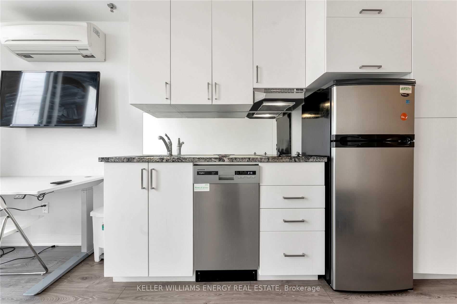 1900 Simcoe Street Unit 312 photo 12