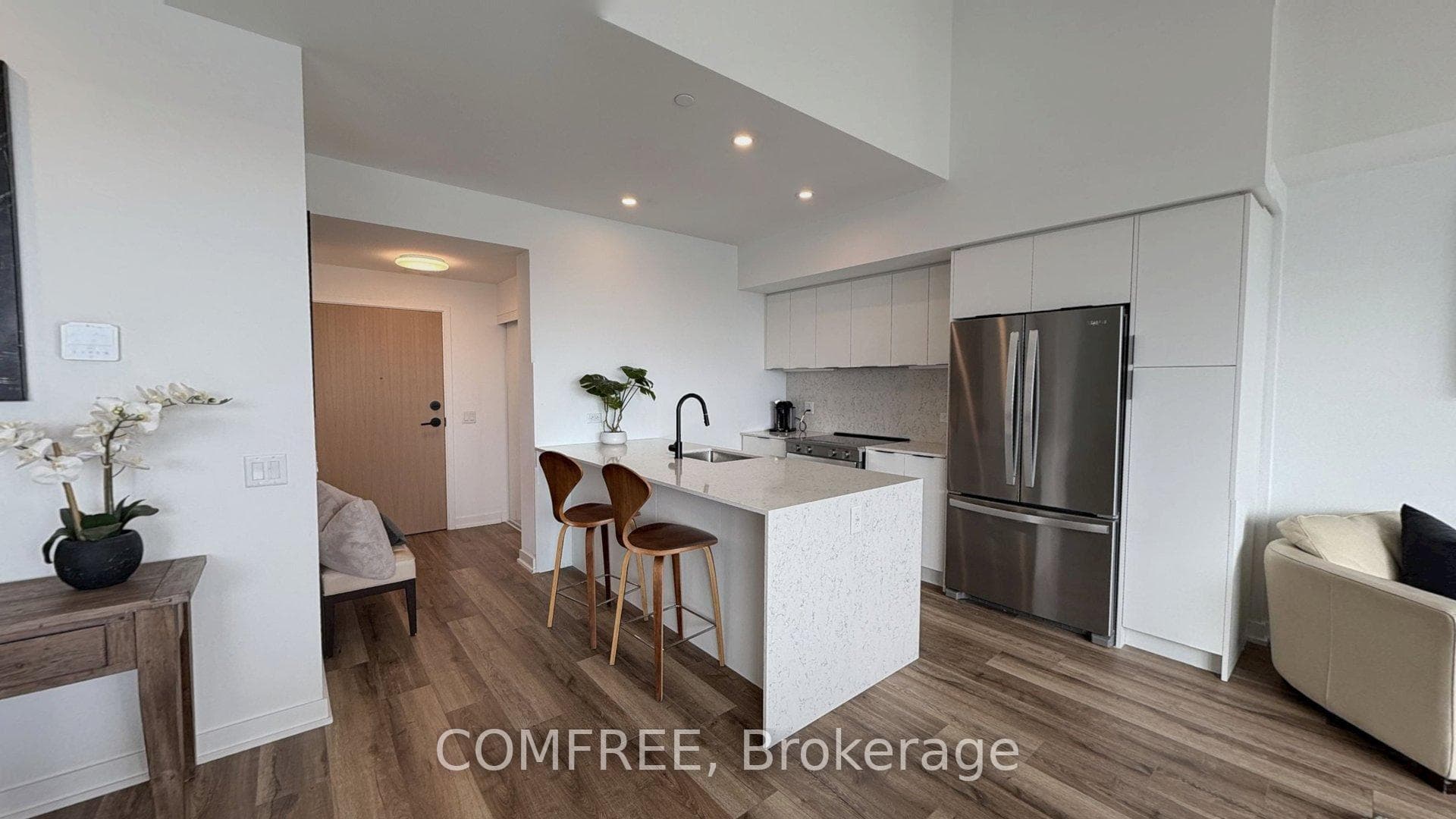 31 Huron Street Unit 622 photo 6