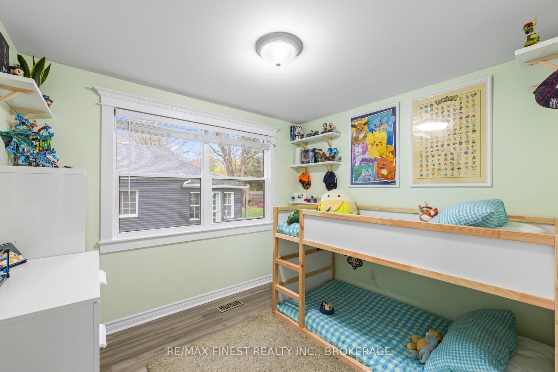 150 Lakeview Avenue photo 39