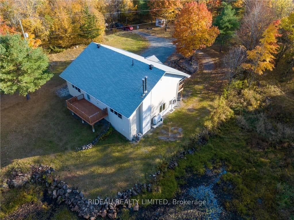 878 DEVIL LAKE Road photo 4