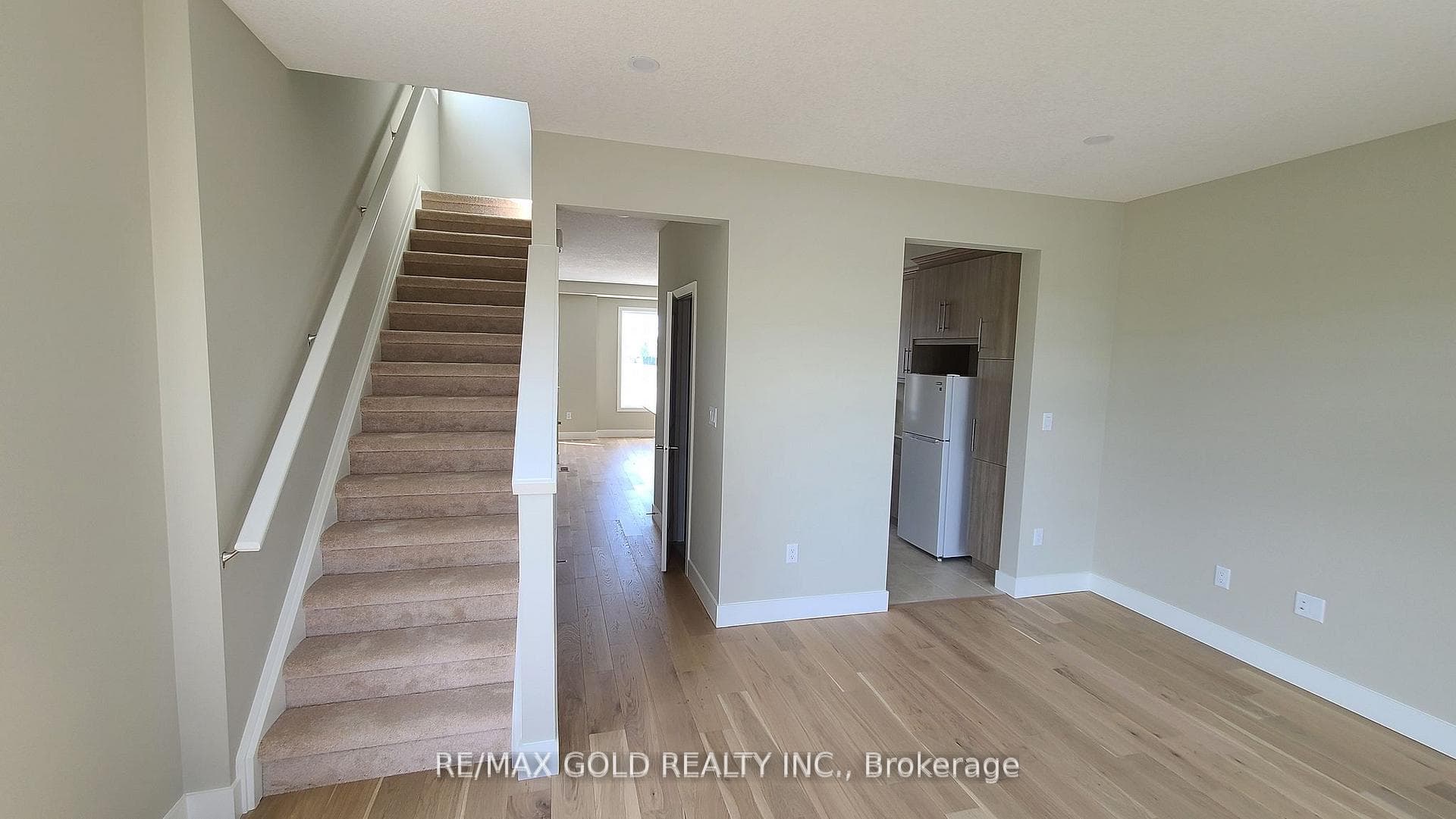 177 Edgevalley Road Unit 152 photo 16