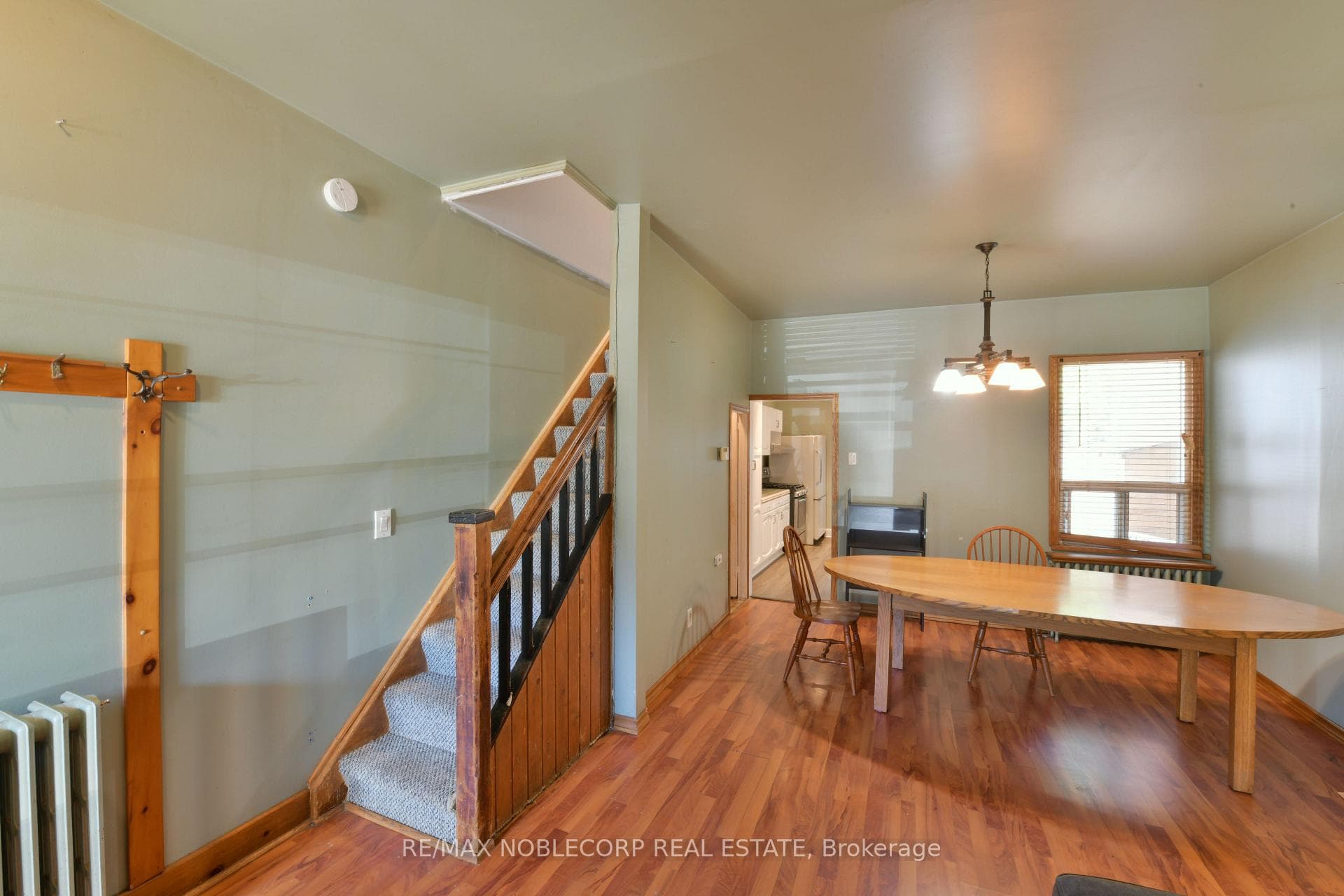 21 Frankdale Avenue photo 18