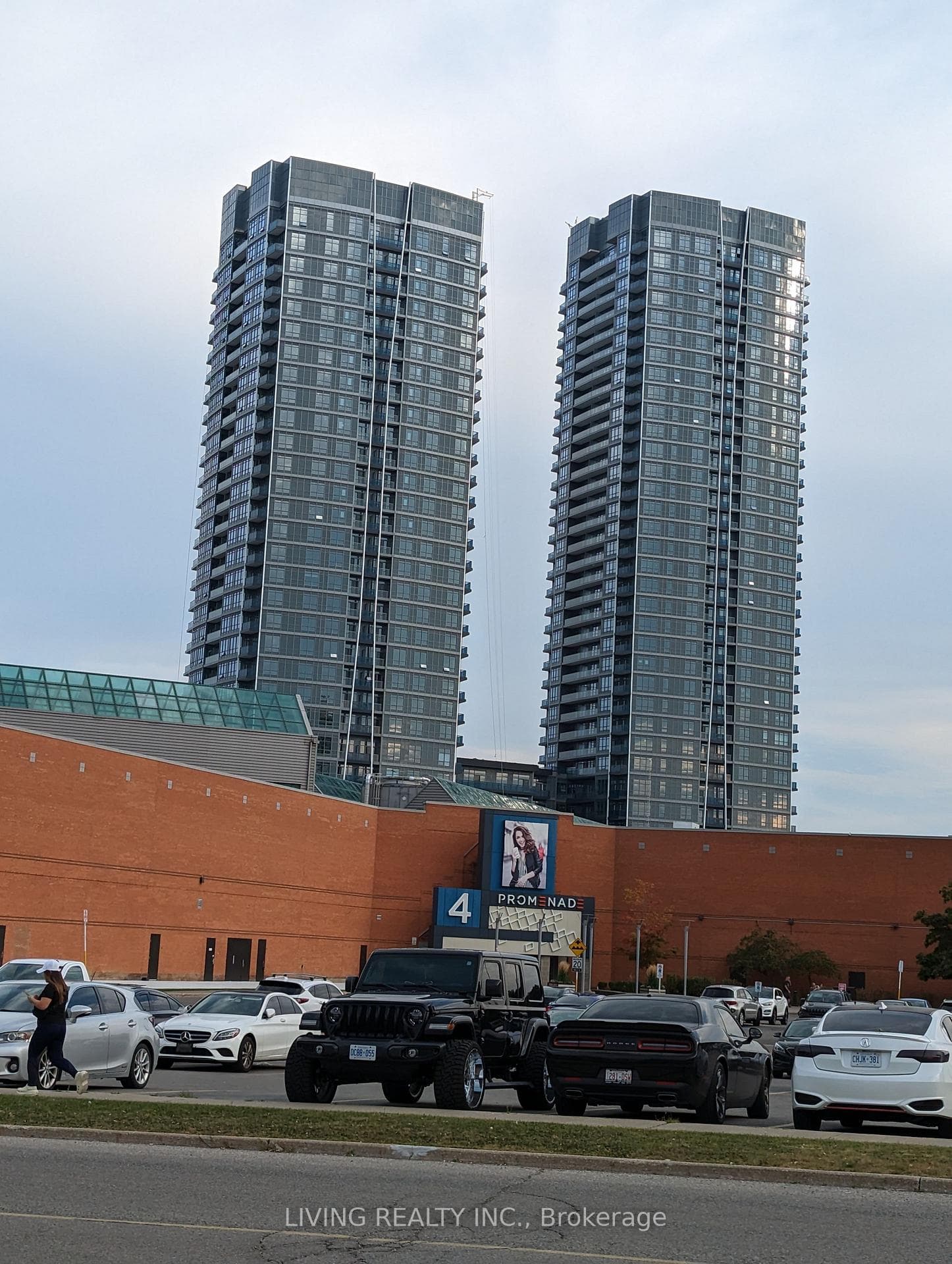 50 Upper Mall Way Unit B1207 photo 6