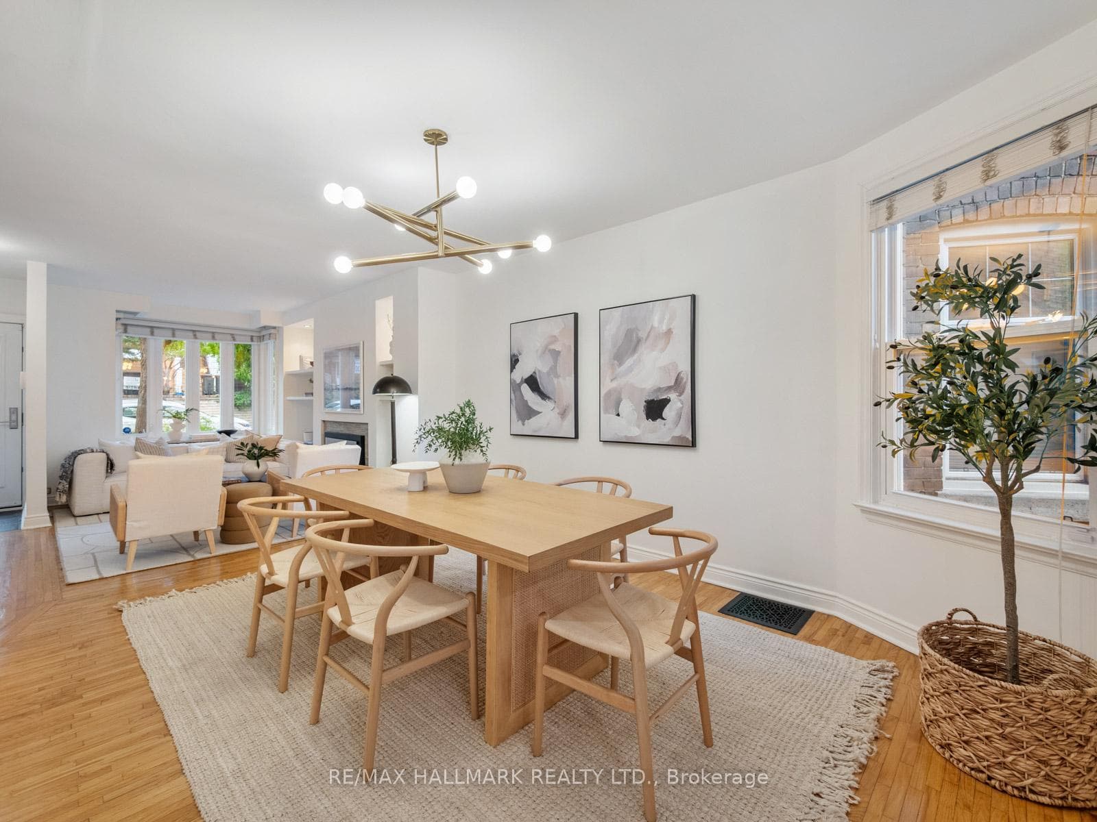 31 Tennis Crescent photo 9