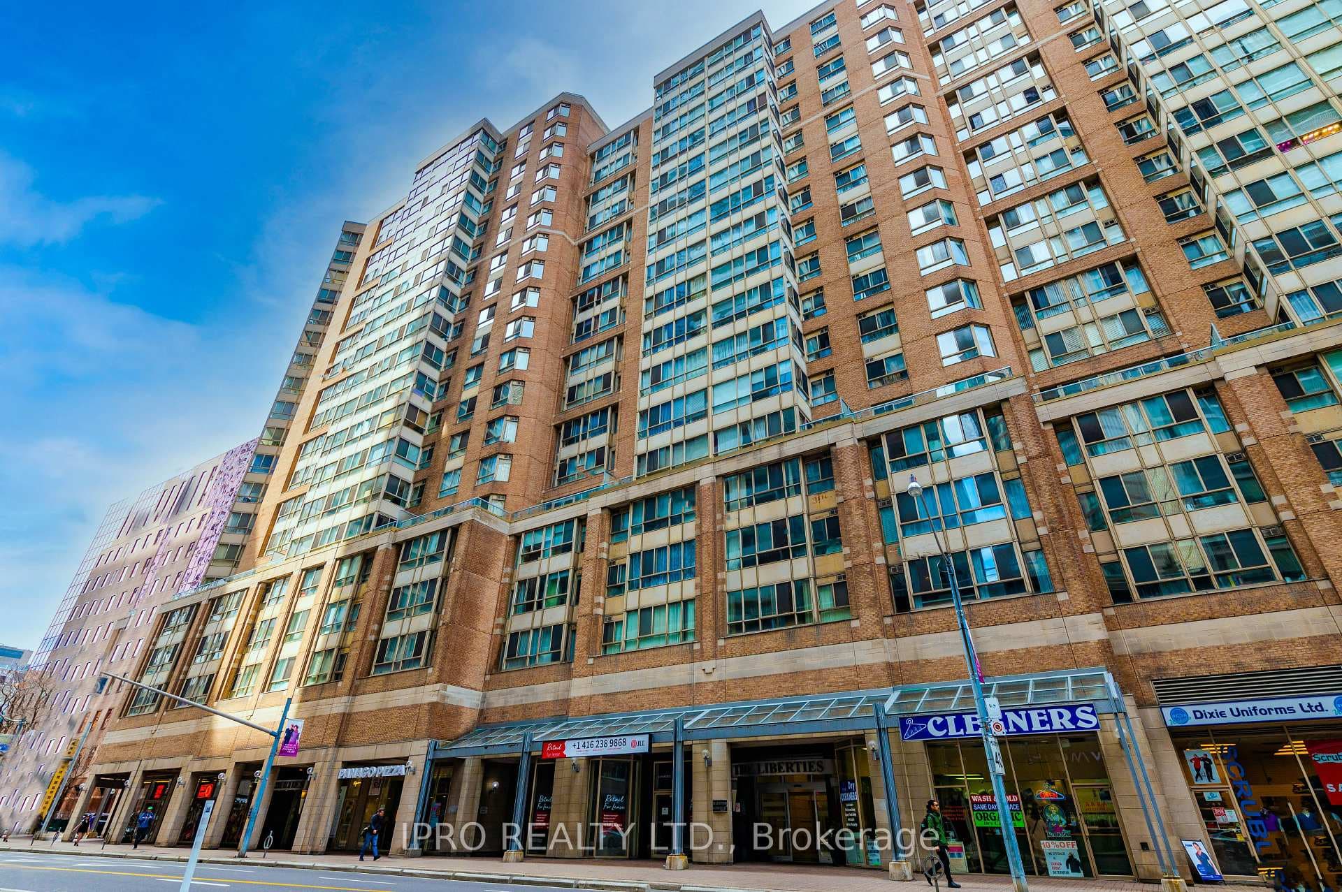 44 Gerrard Street Unit 1808 photo 2