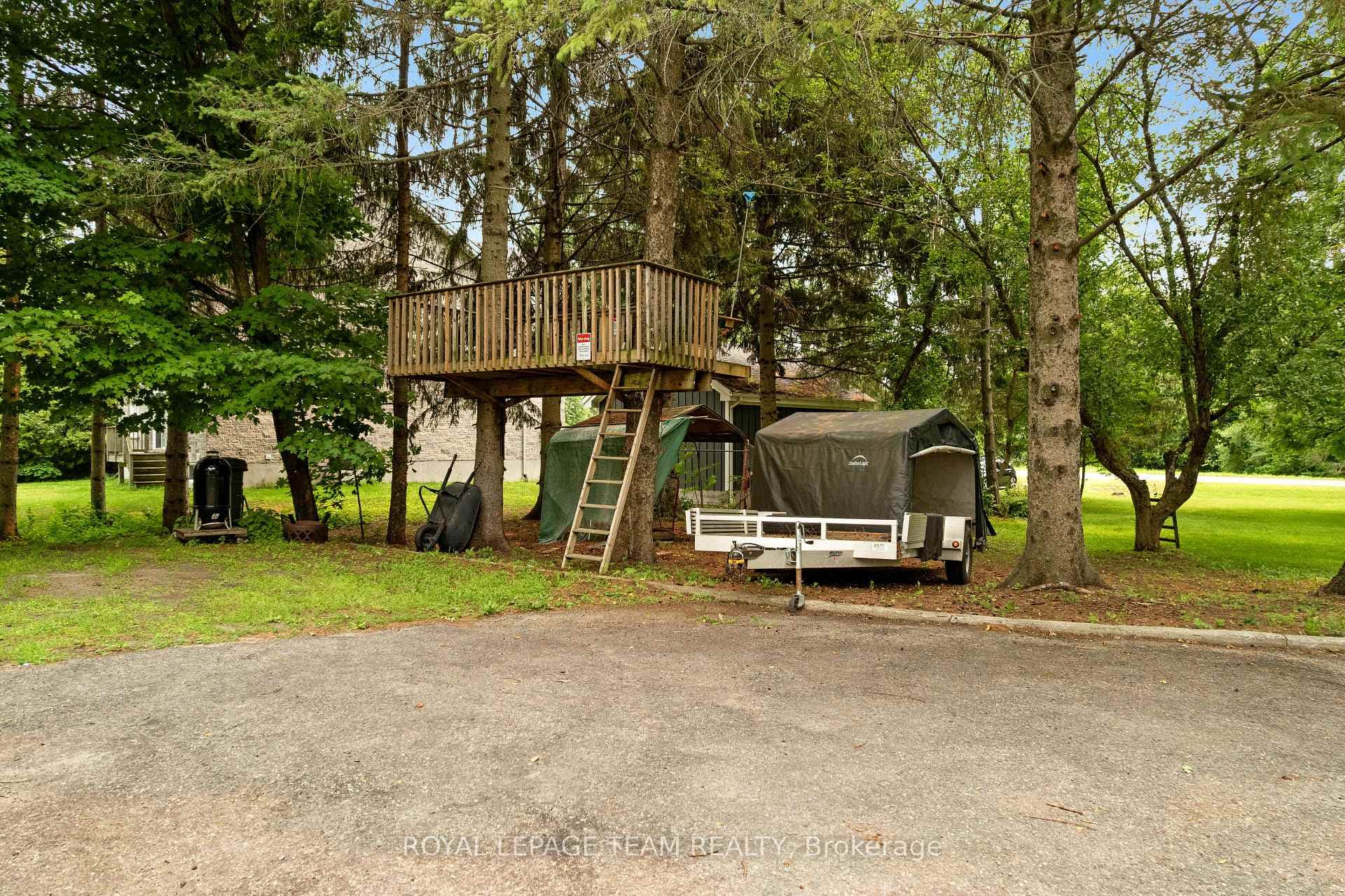 715 River Road photo 36
