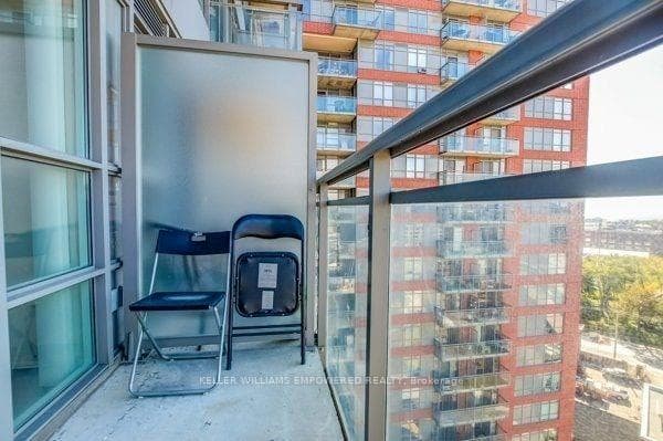 38 Joe Shuster Way Unit 1315 photo 5