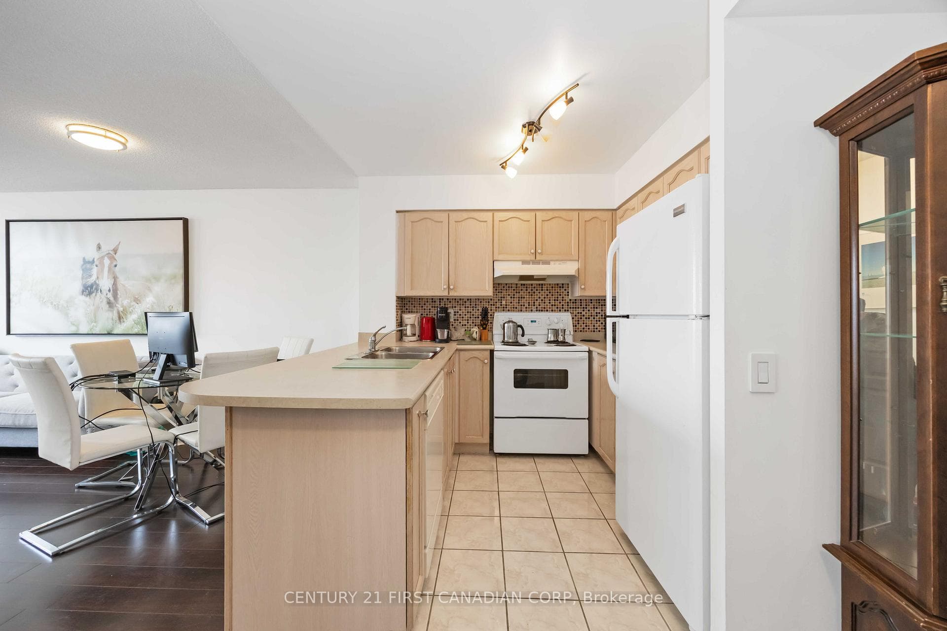 9 Northern Heights Drive Unit 1112 photo 6
