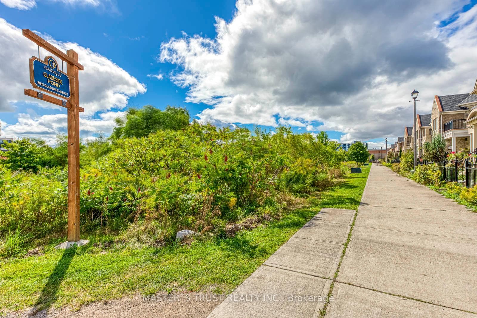 3045 Gladeside Avenue Unit 20 photo 4