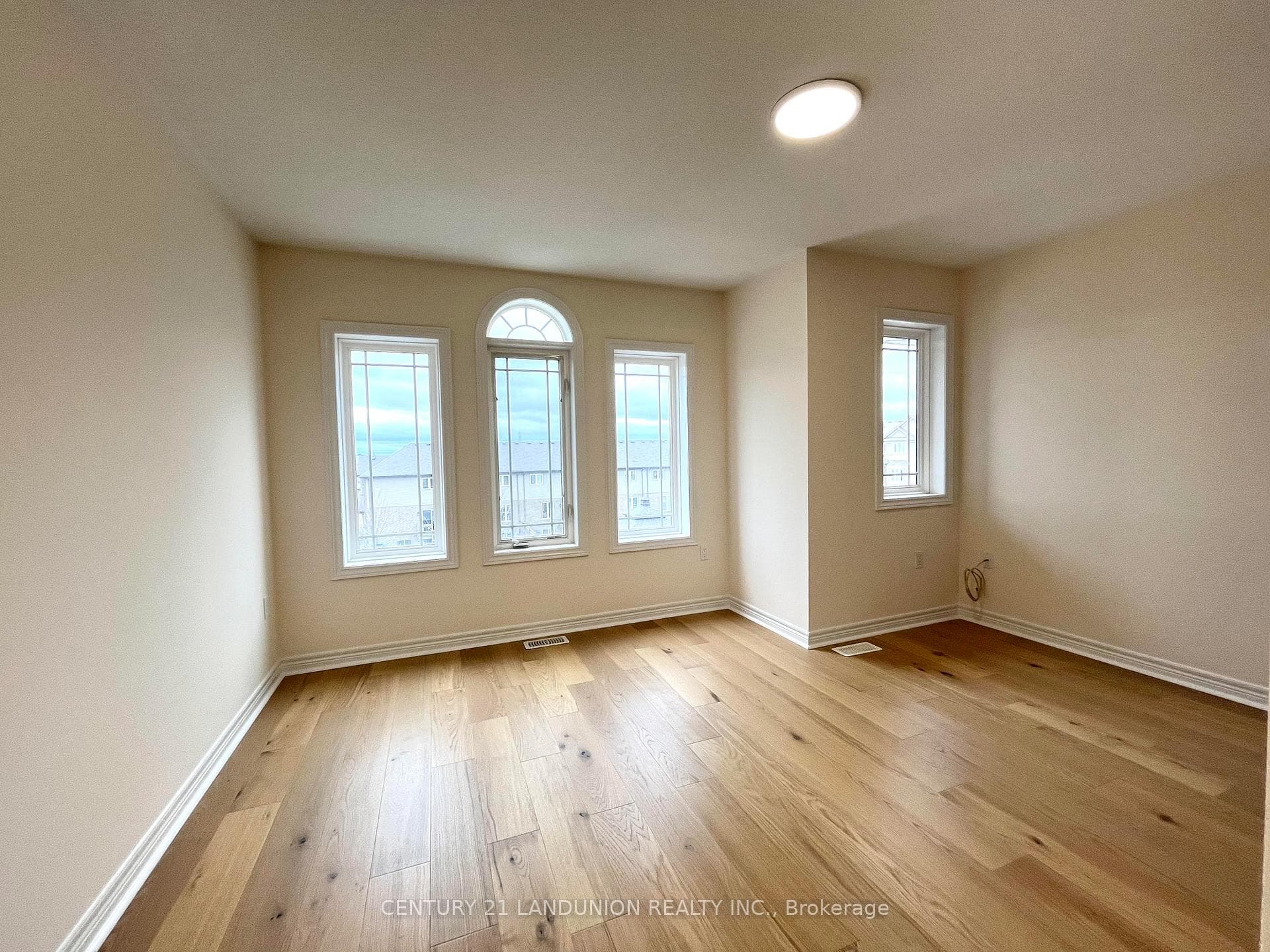 56 Bloom Crescent photo 16