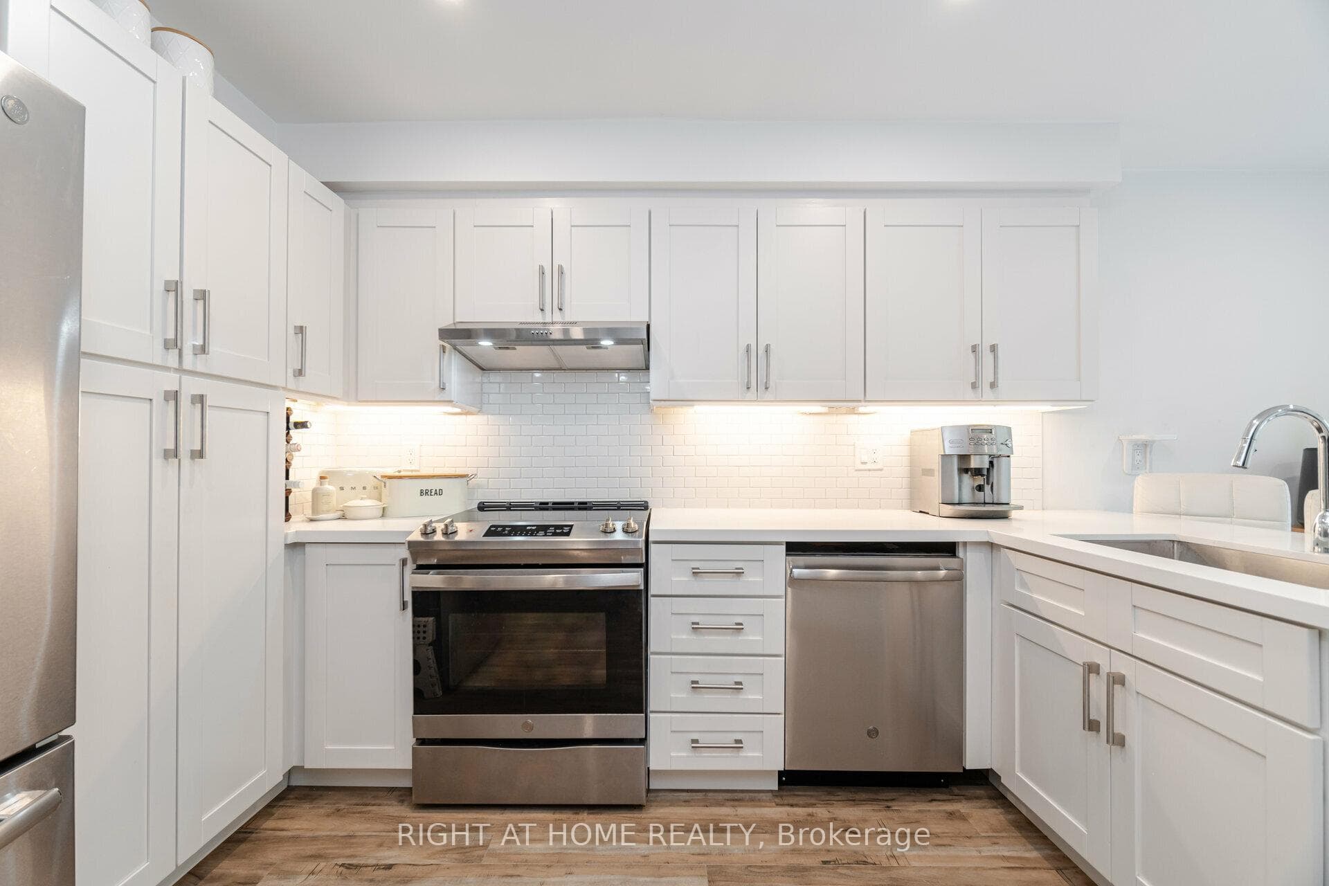 Thick 1" Quartz Countertops