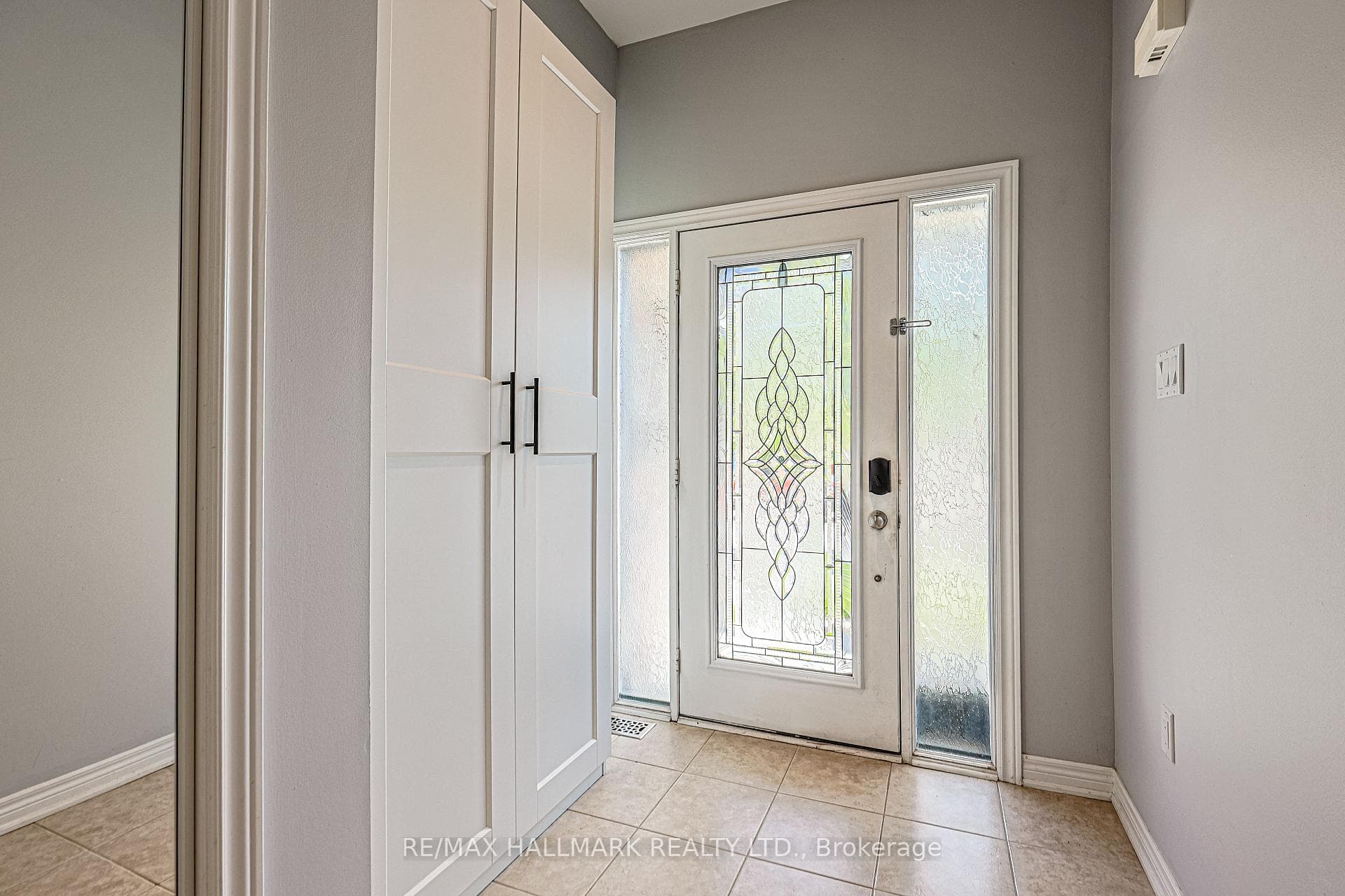 256 Sandale Road photo 3