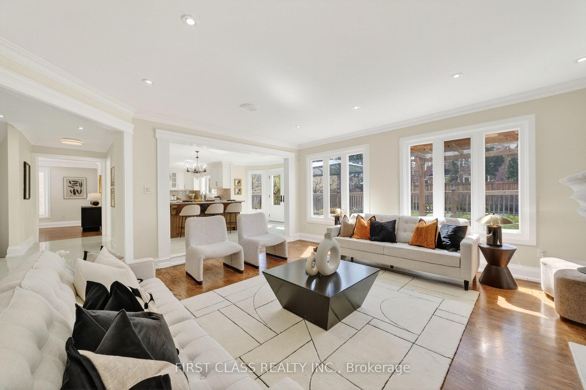 67 Hillhurst Drive photo 15