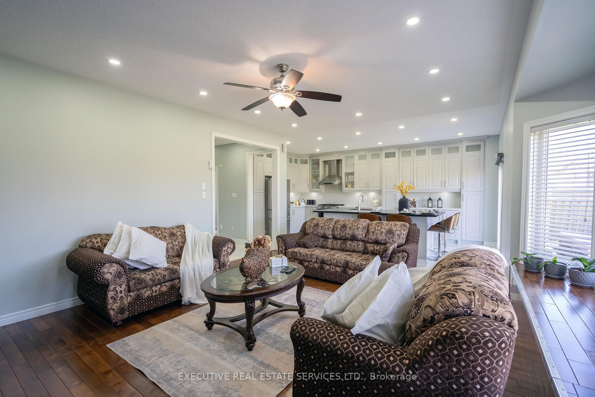 114 Pappain Crescent photo 19