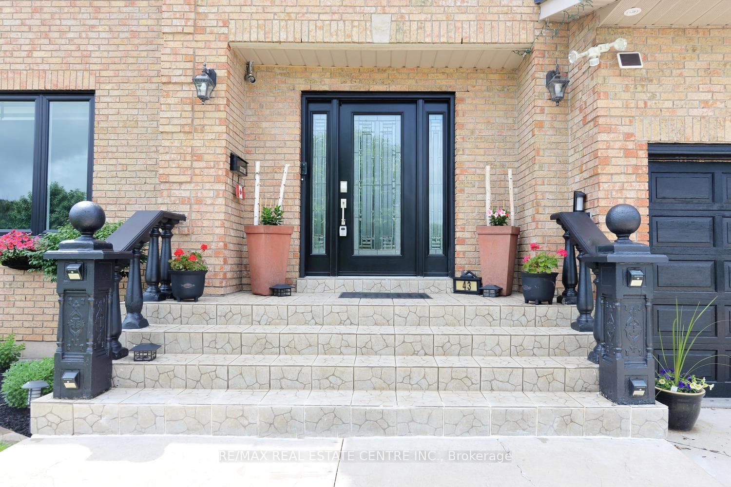 43 Regalview Drive photo 7