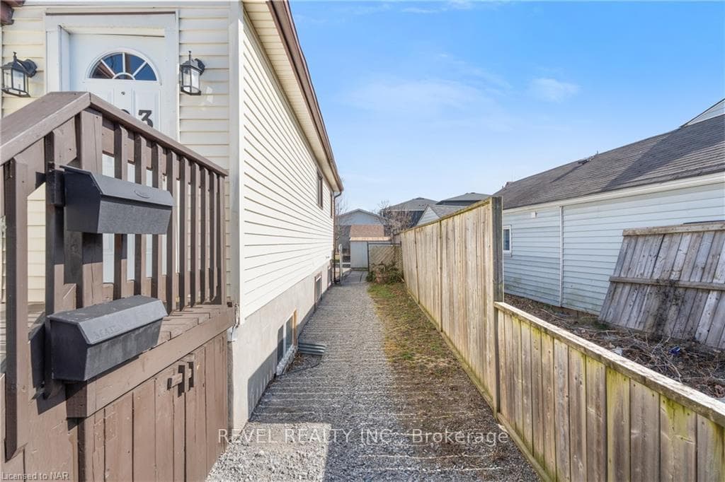 103 Powerview Avenue photo 3