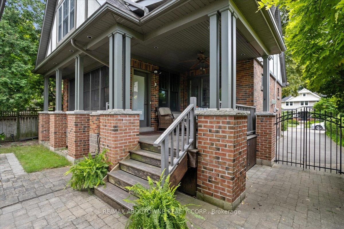 565 Locust Street photo 37