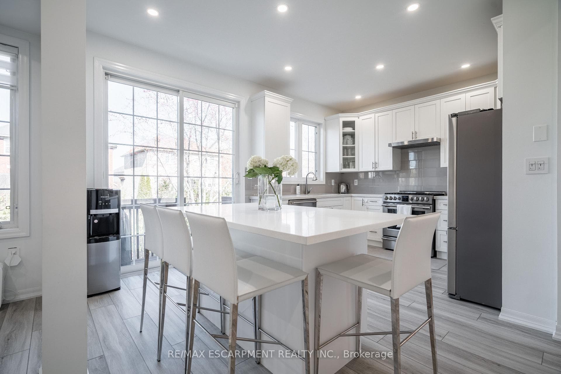 80 Montreal Circle photo 7