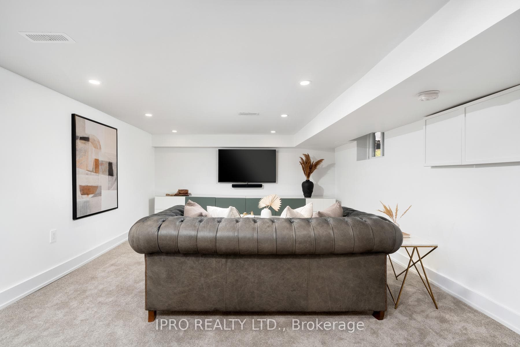 30 Cassels Avenue photo 28