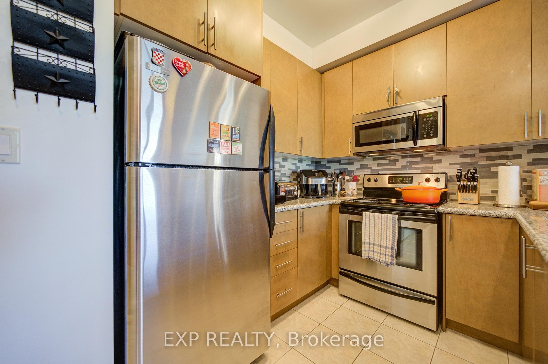 133 Wynford Drive Unit 808 photo 12