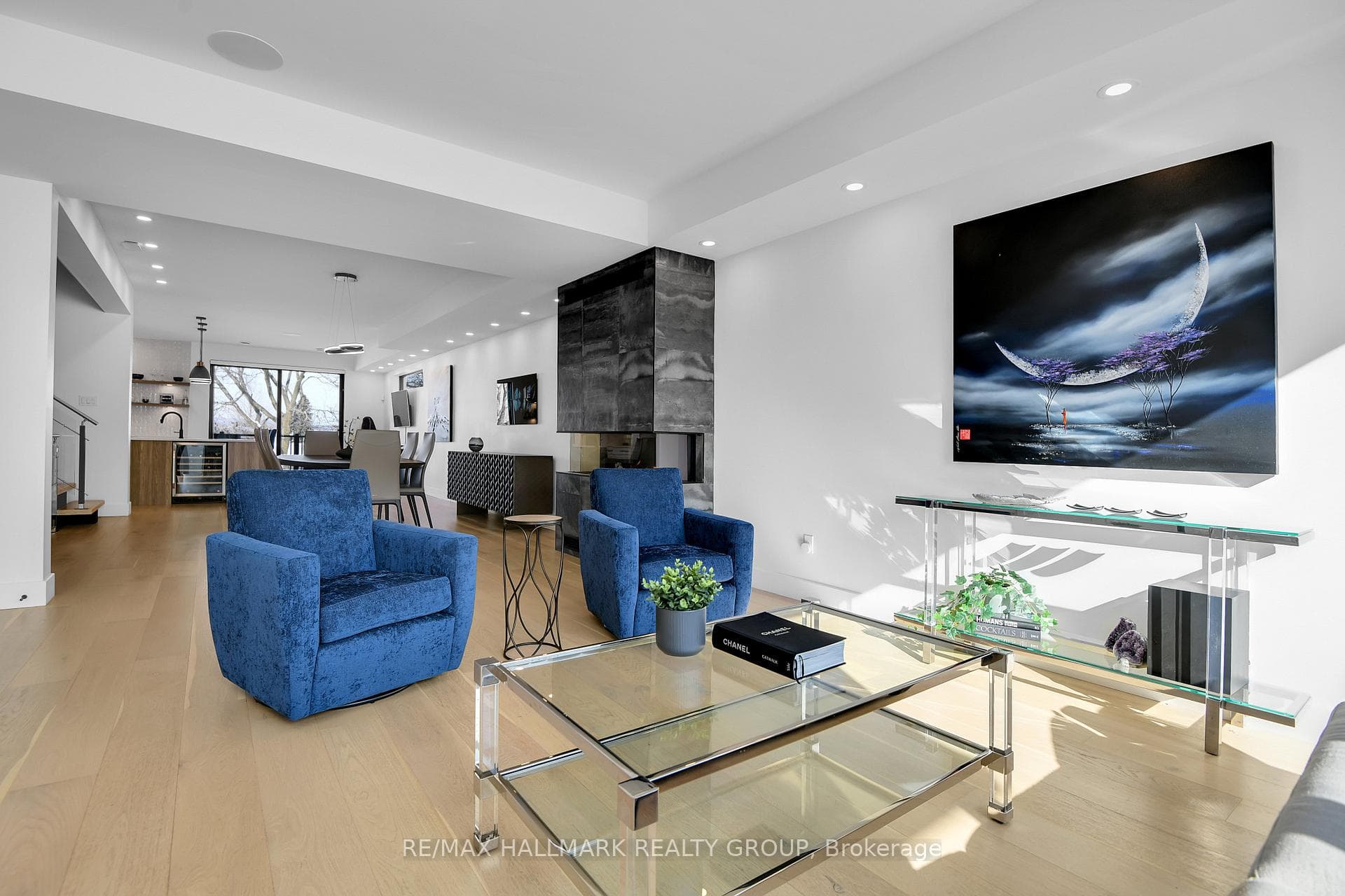 Main Level - Living Room
