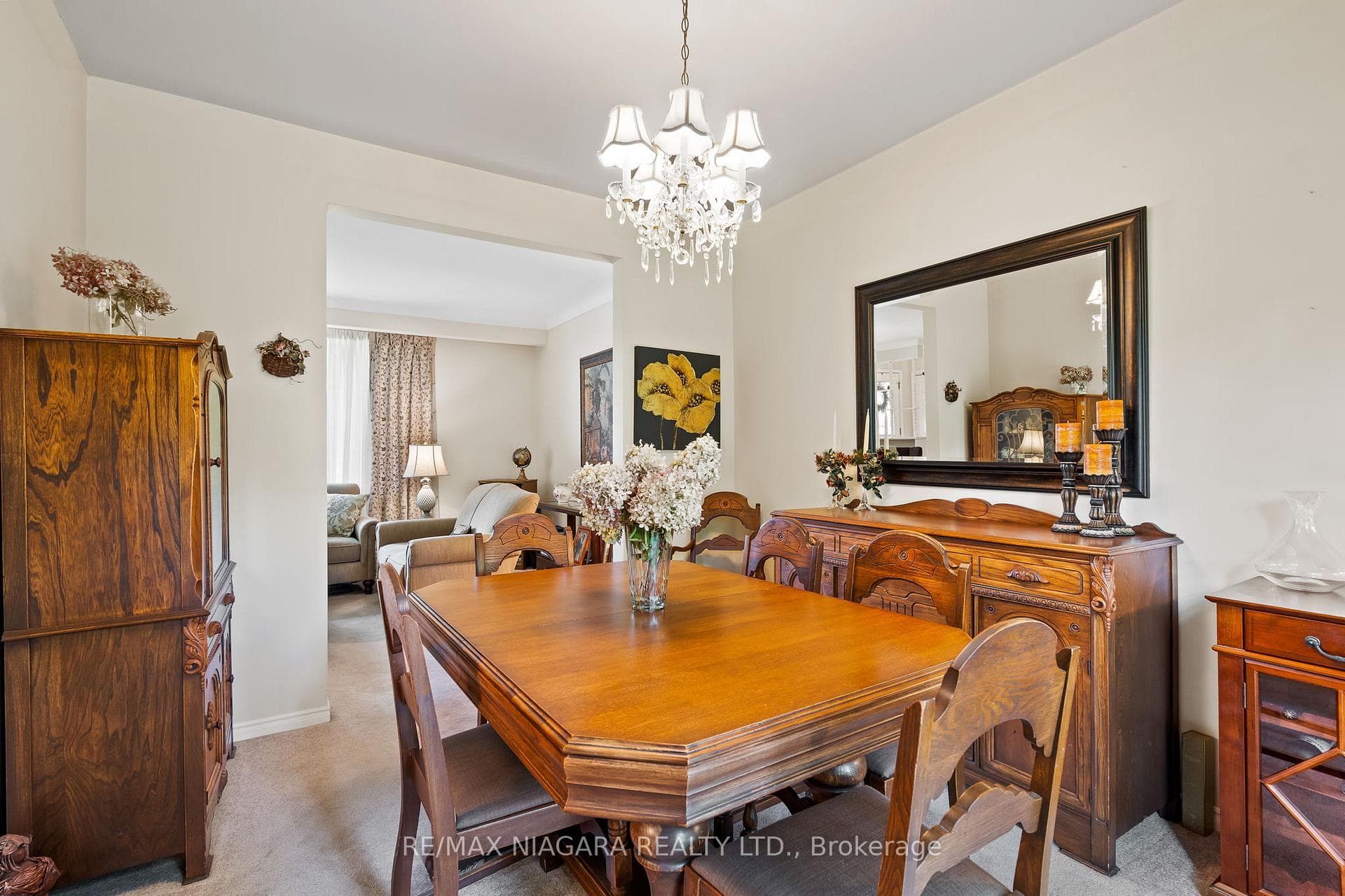 11676 Burnaby Road photo 16