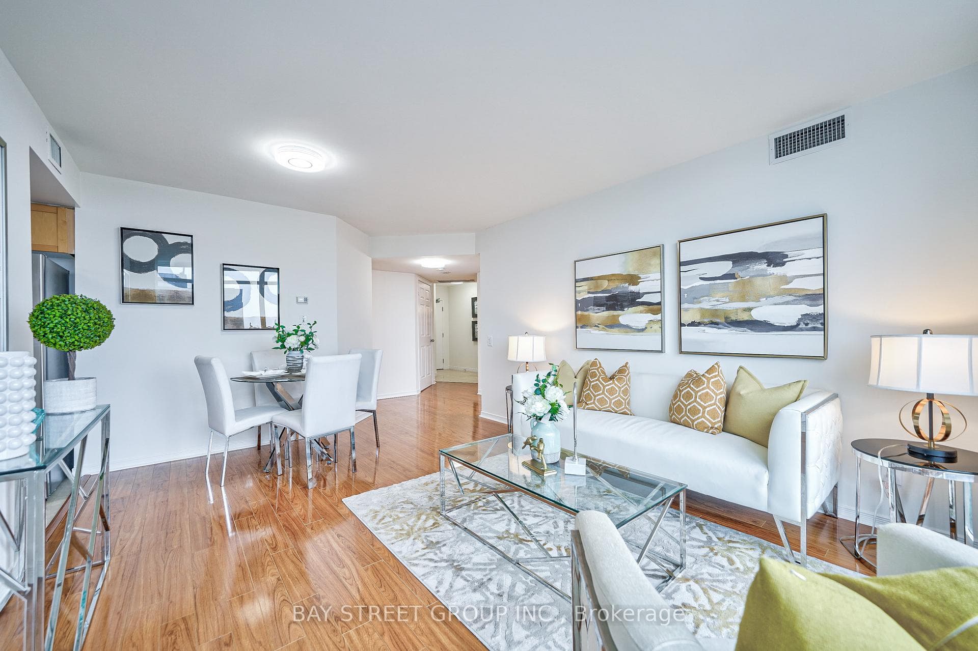 30 Harrison Garden Boulevard Unit 707 photo 12