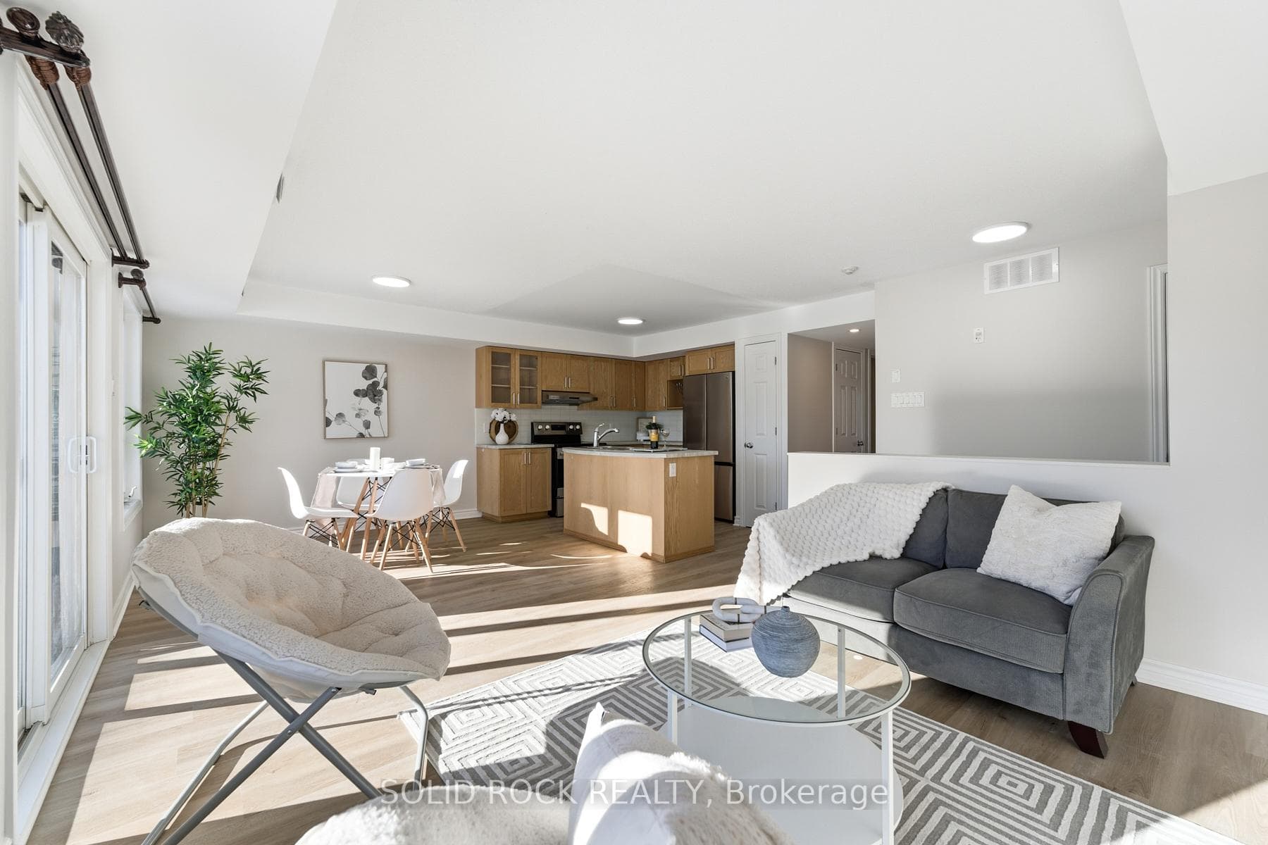 Fully open concept