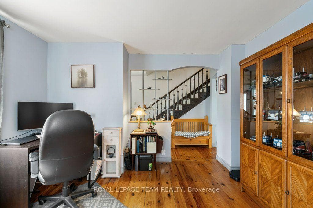 506 Victoria Street photo 14