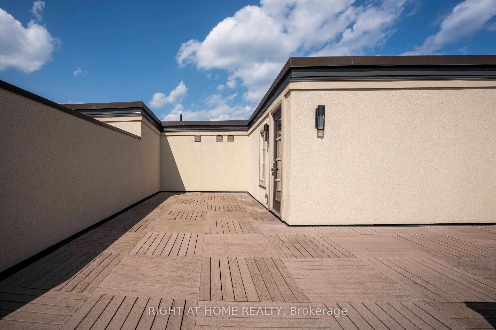 184 Dorval Drive photo 27