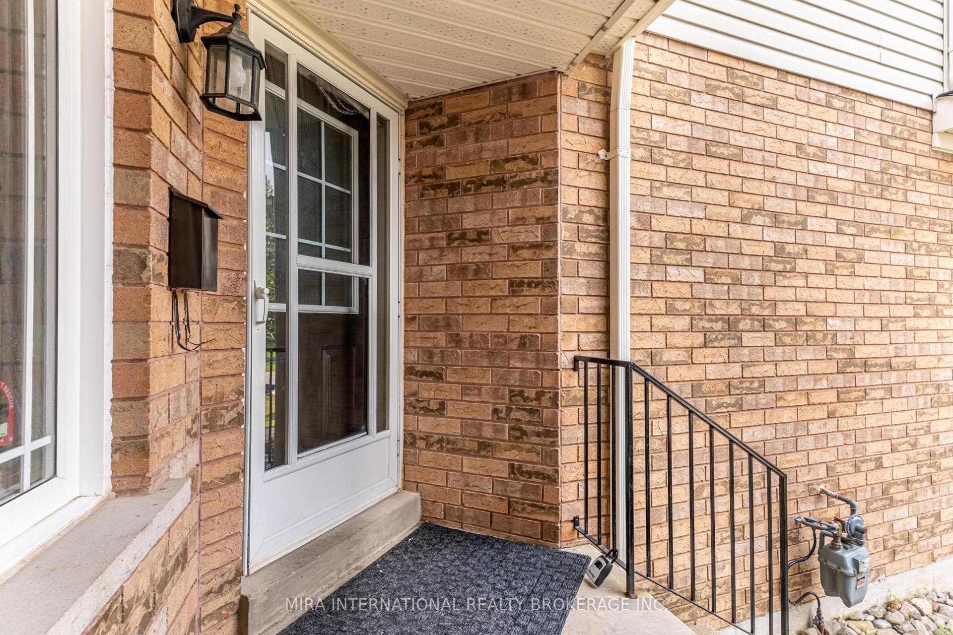 313 Esther Drive photo 2