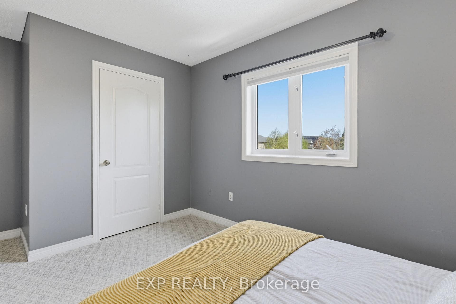 2137 Frontier Drive photo 24