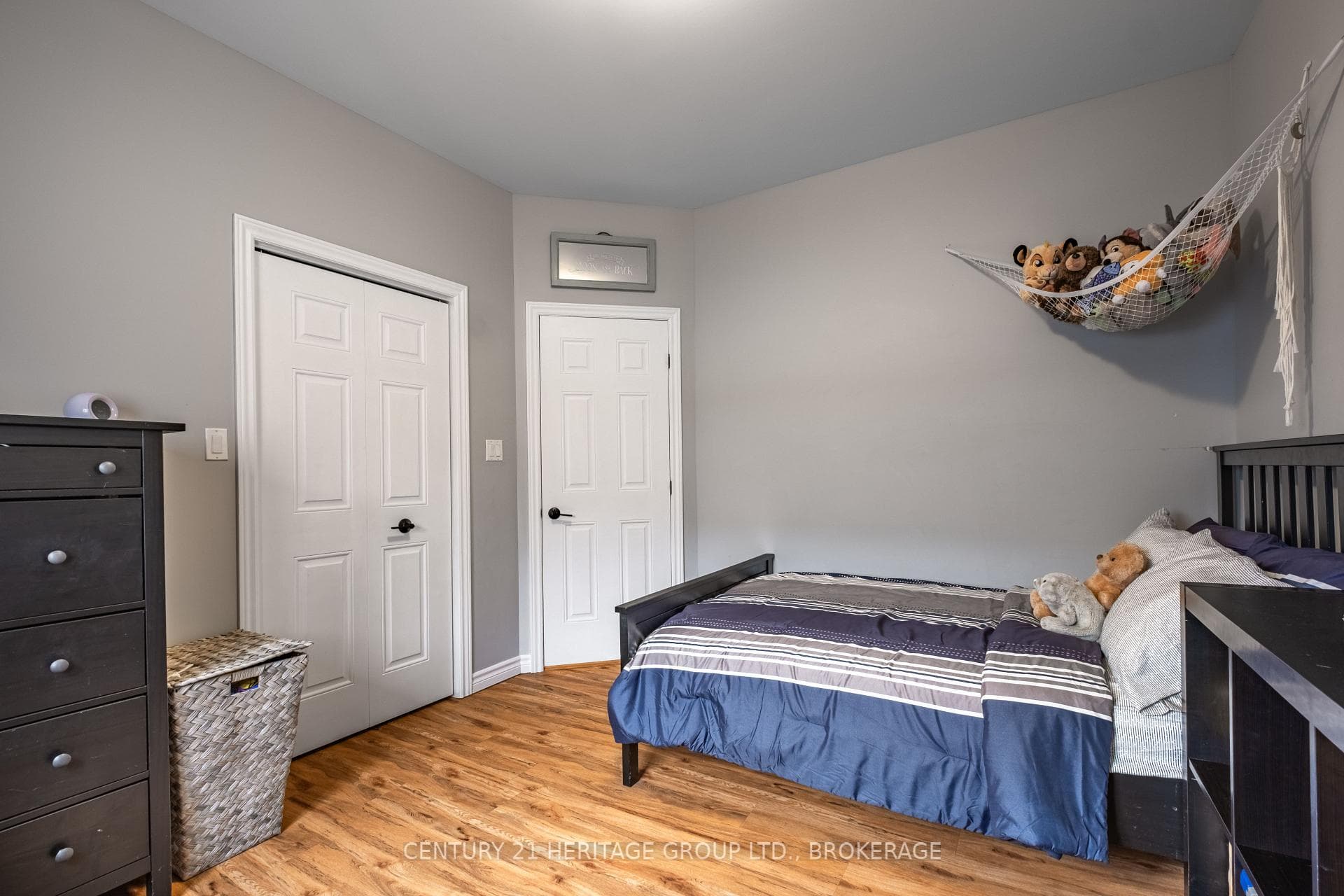 292 Academy Street photo 27
