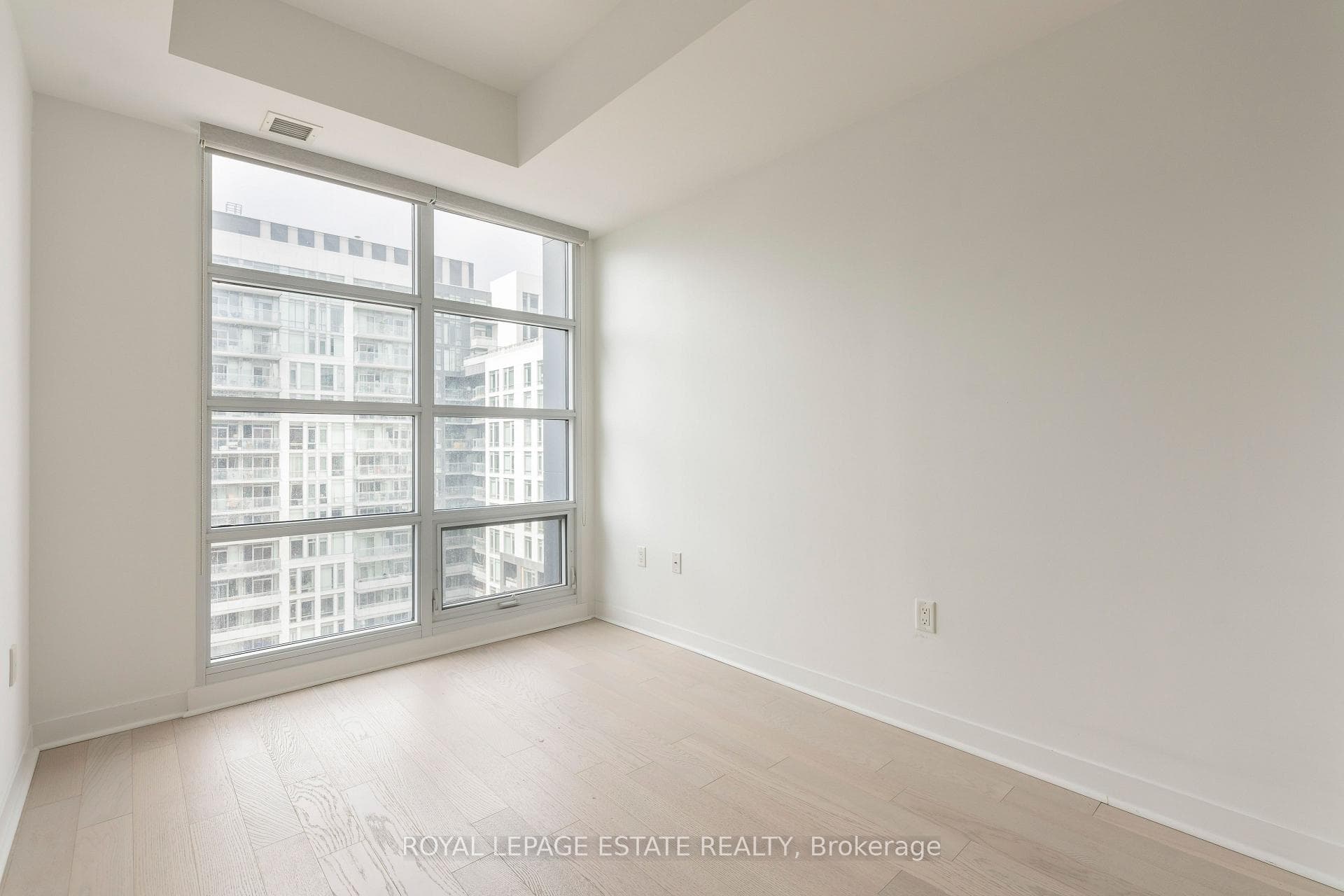 501 Adelaide Street Unit 1106 photo 6