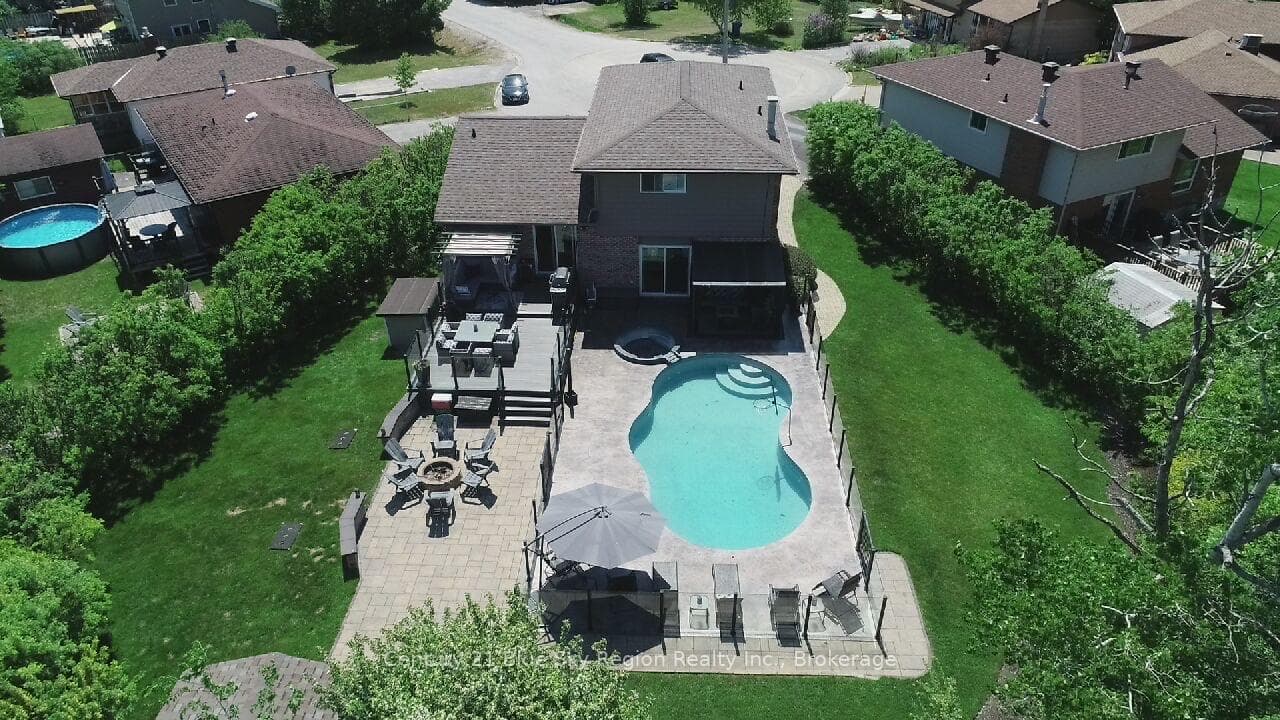 790 LAURENTIAN Avenue photo 39