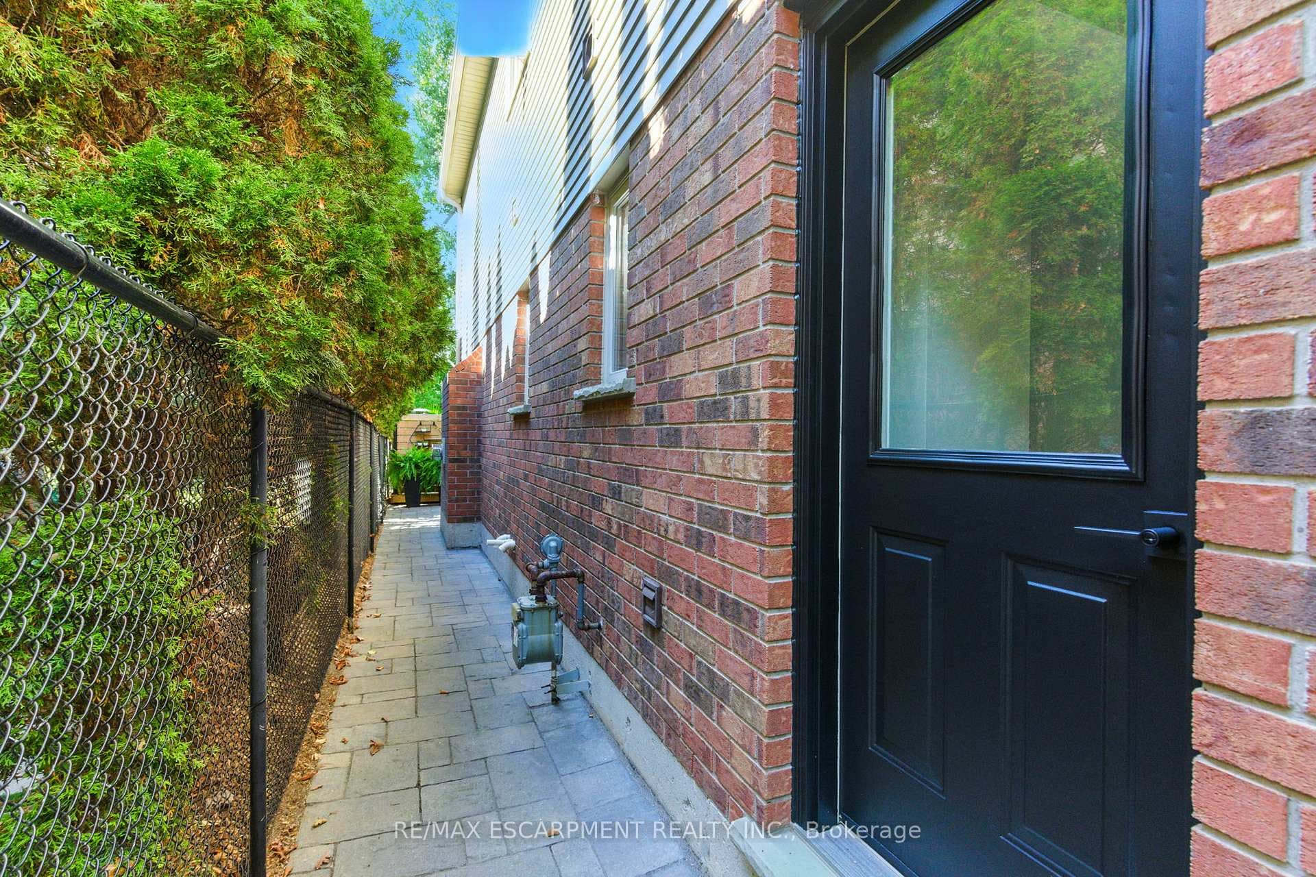 587 Sandcherry Drive photo 38