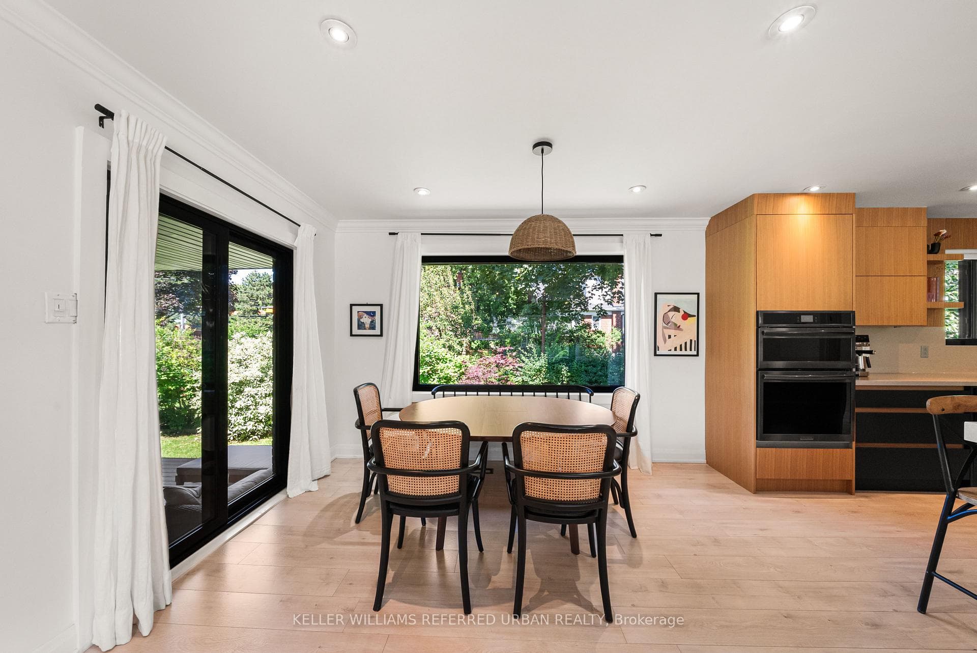 115 Bonnyview Drive photo 9