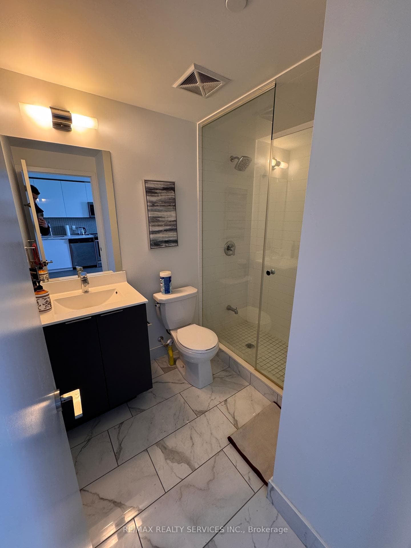 30 Shorebreeze Drive Unit 2115 photo 7
