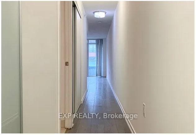 36 Lisgar Street Unit 611E photo 5