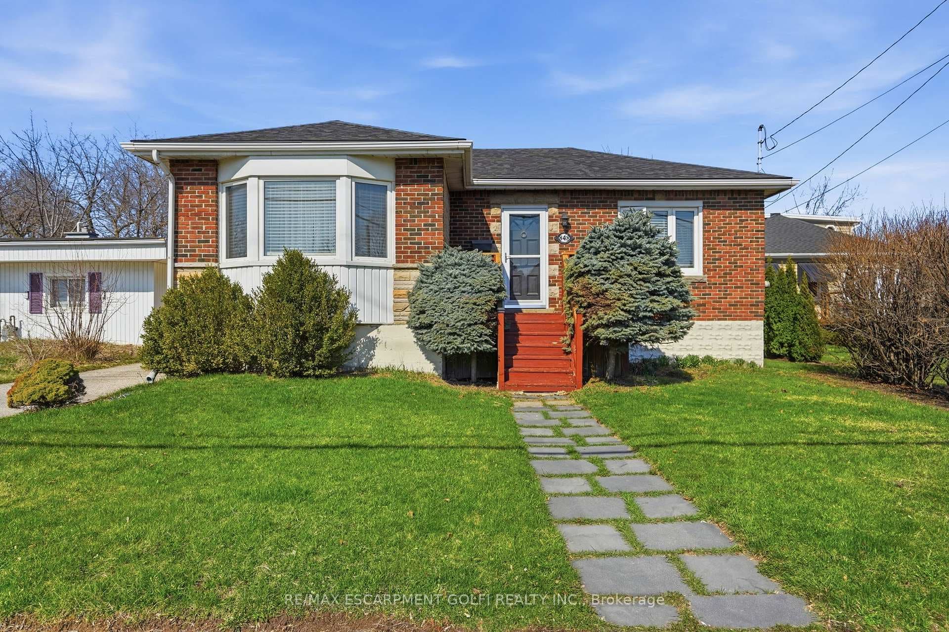 848 UPPER WELLINGTON Street photo 1