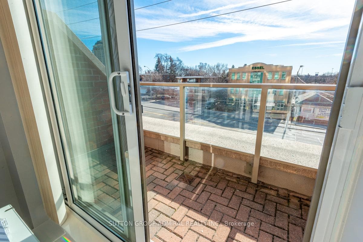 1 Clairtrell Road Unit 309 photo 19