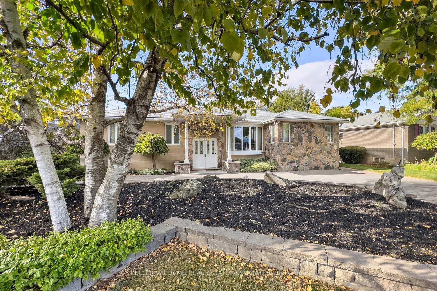 118 Wakefield Road photo 3