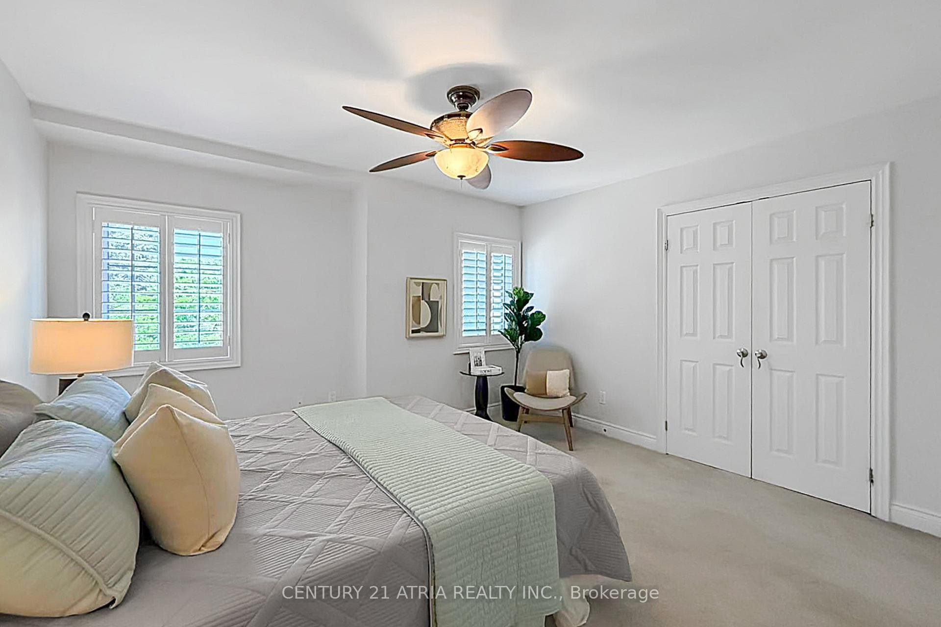 543 Queens Drive photo 28