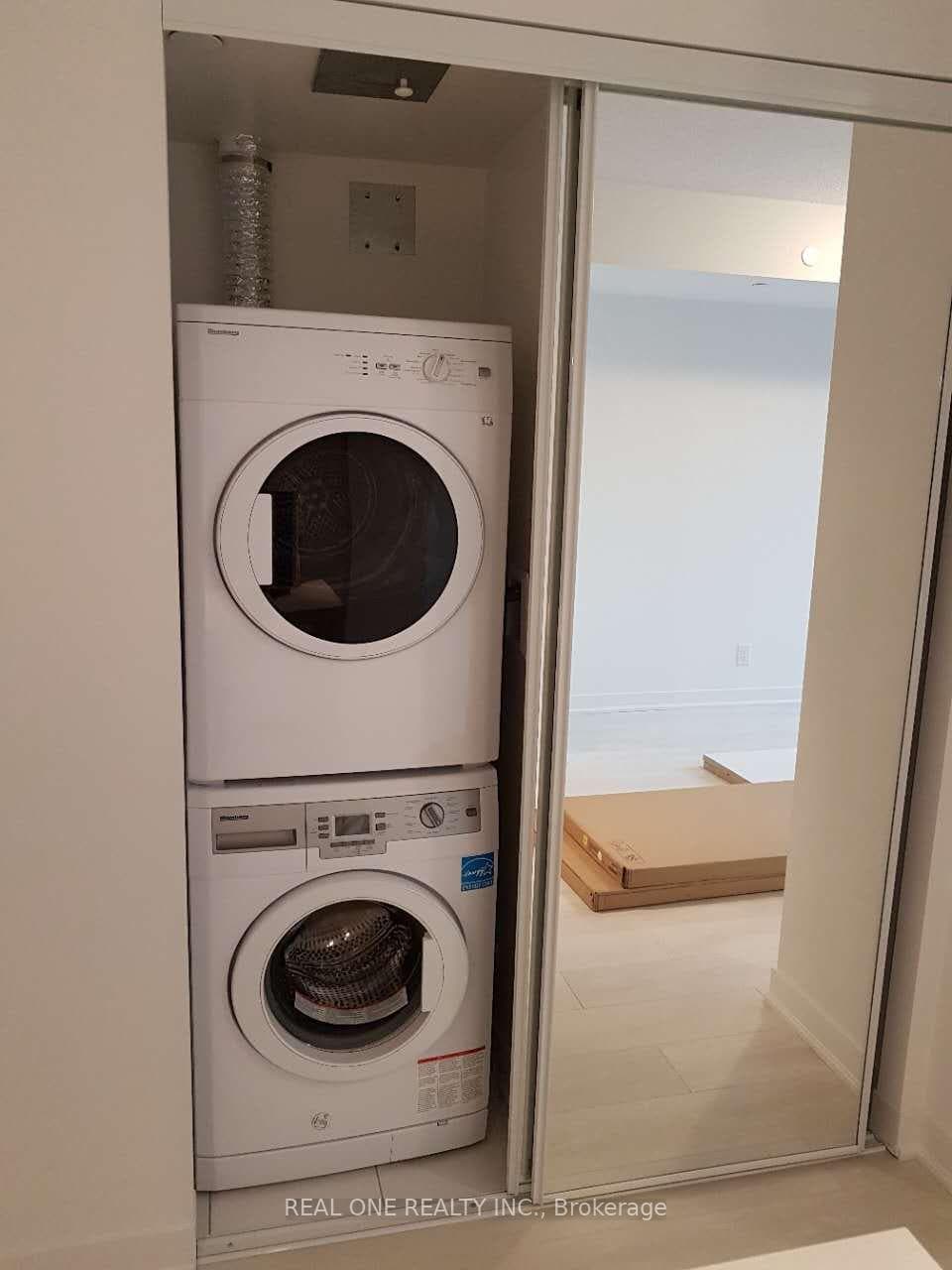 88 Harbour Street Unit 2108 photo 11
