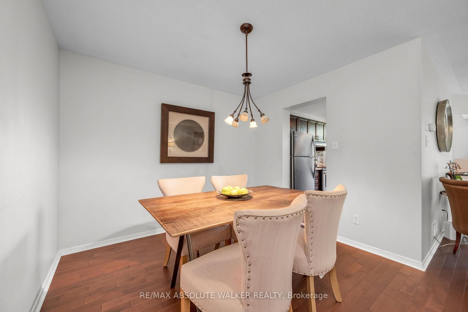 1104 Candlewood Street photo 7