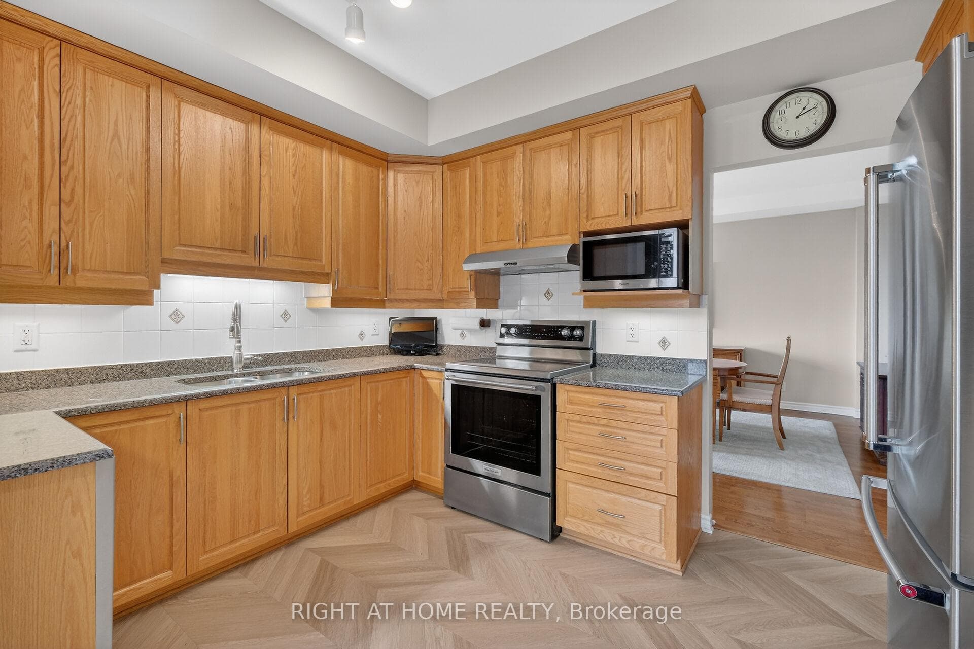 136 Darlington Private Unit 307 photo 7
