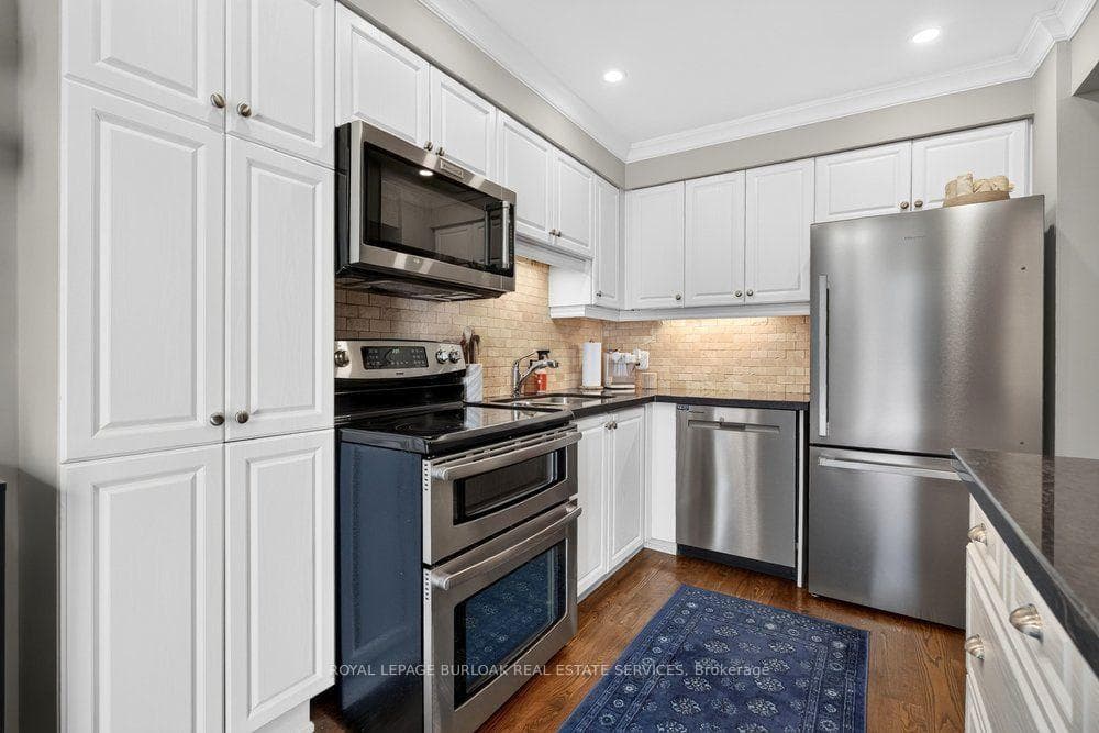 2354 Marine Drive photo 15