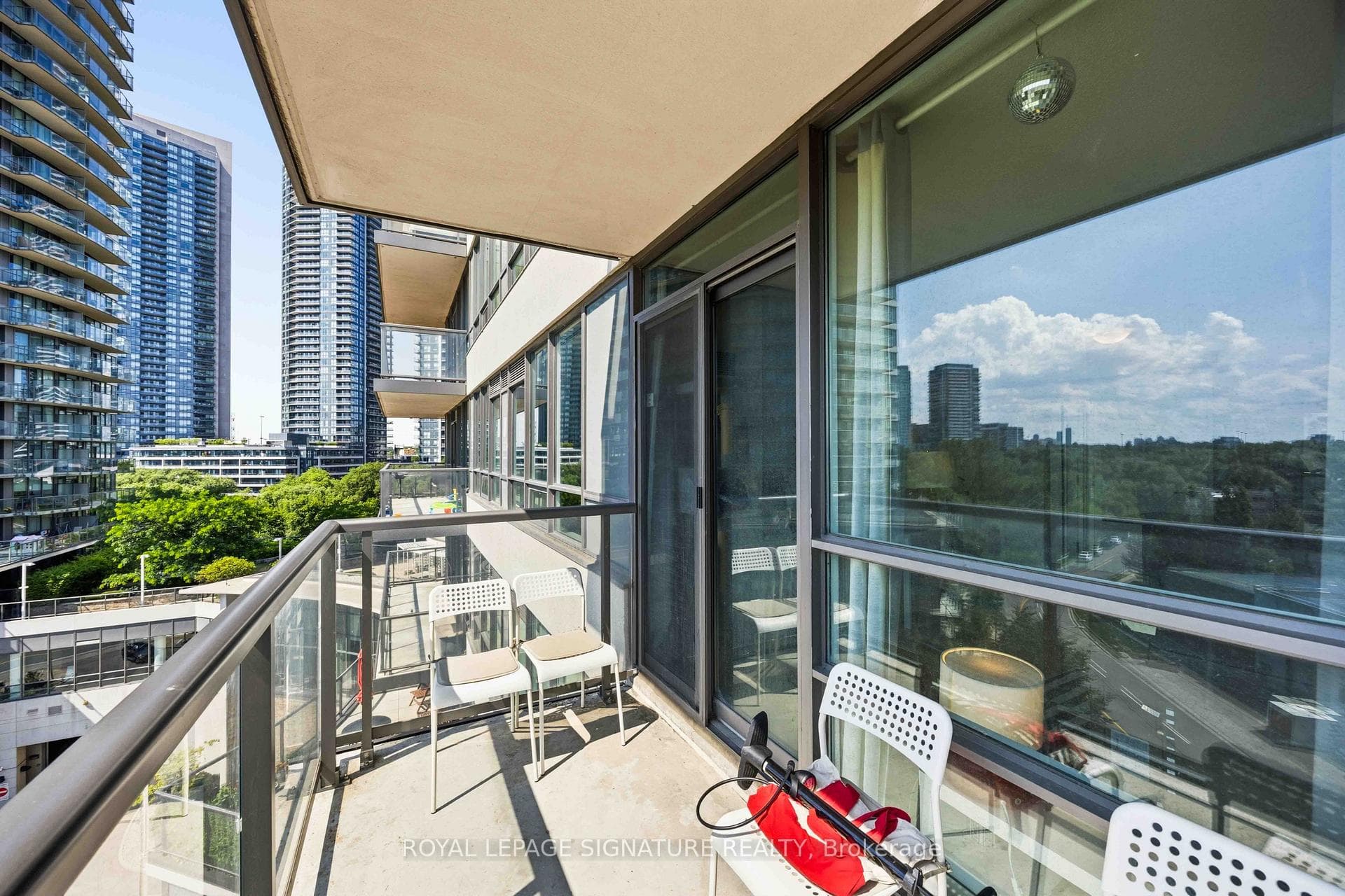 2240 Lake shore Boulevard Unit 603 photo 24