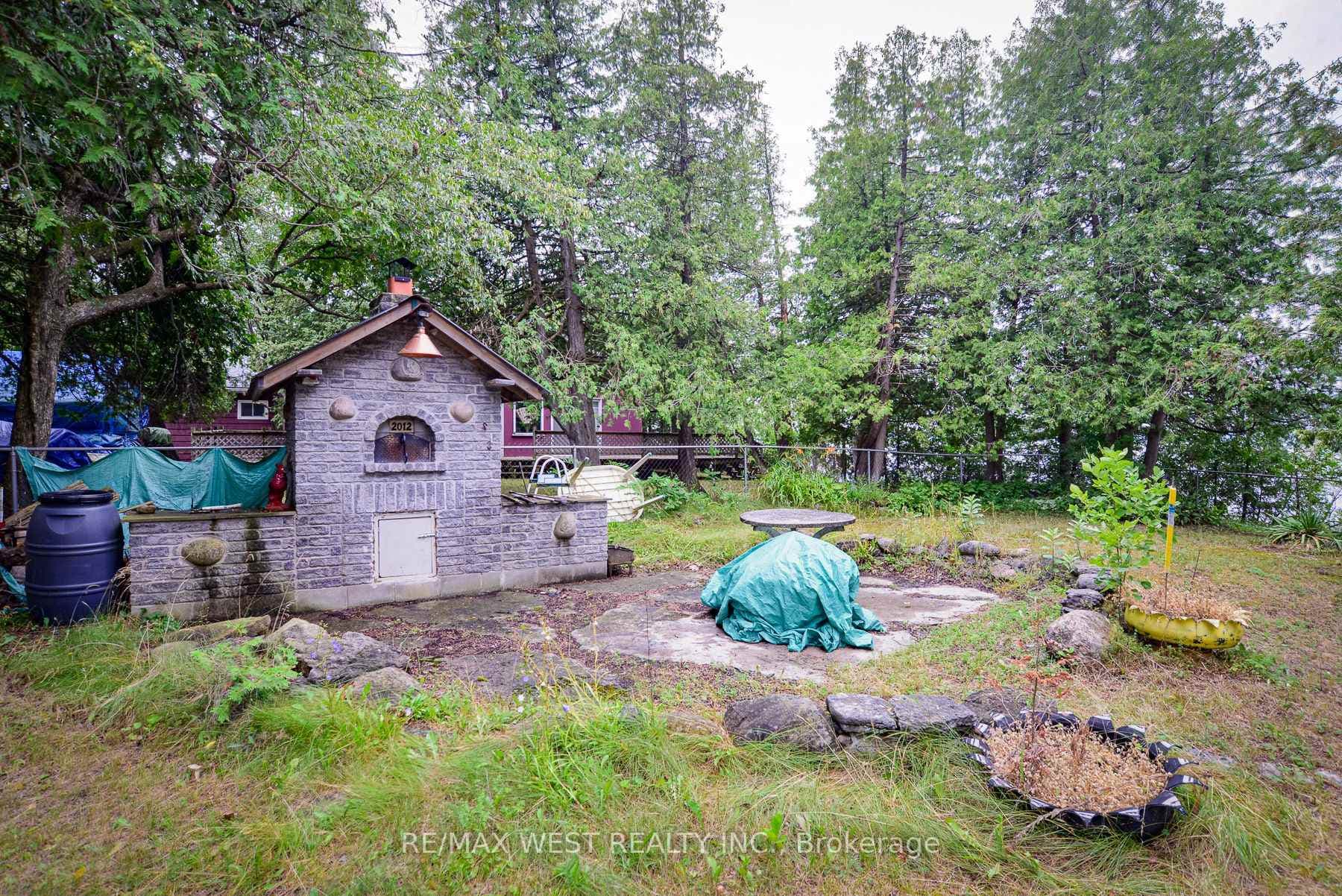 1072 Sylvan Glen Drive photo 6