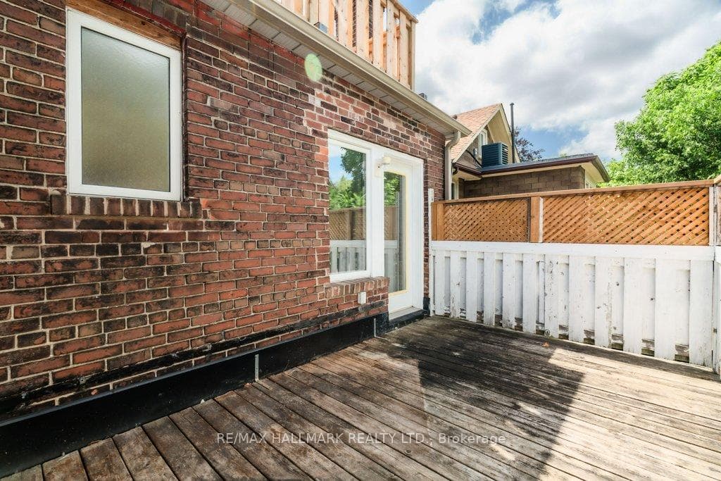 6 Columbine Avenue photo 15